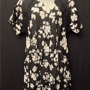 Floral Black and White Women's Top